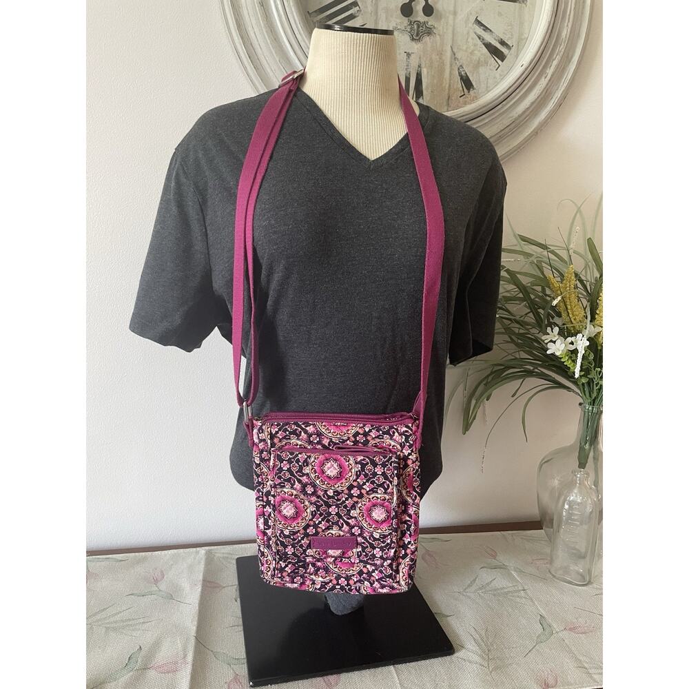 vera bradley raspberry medallion
